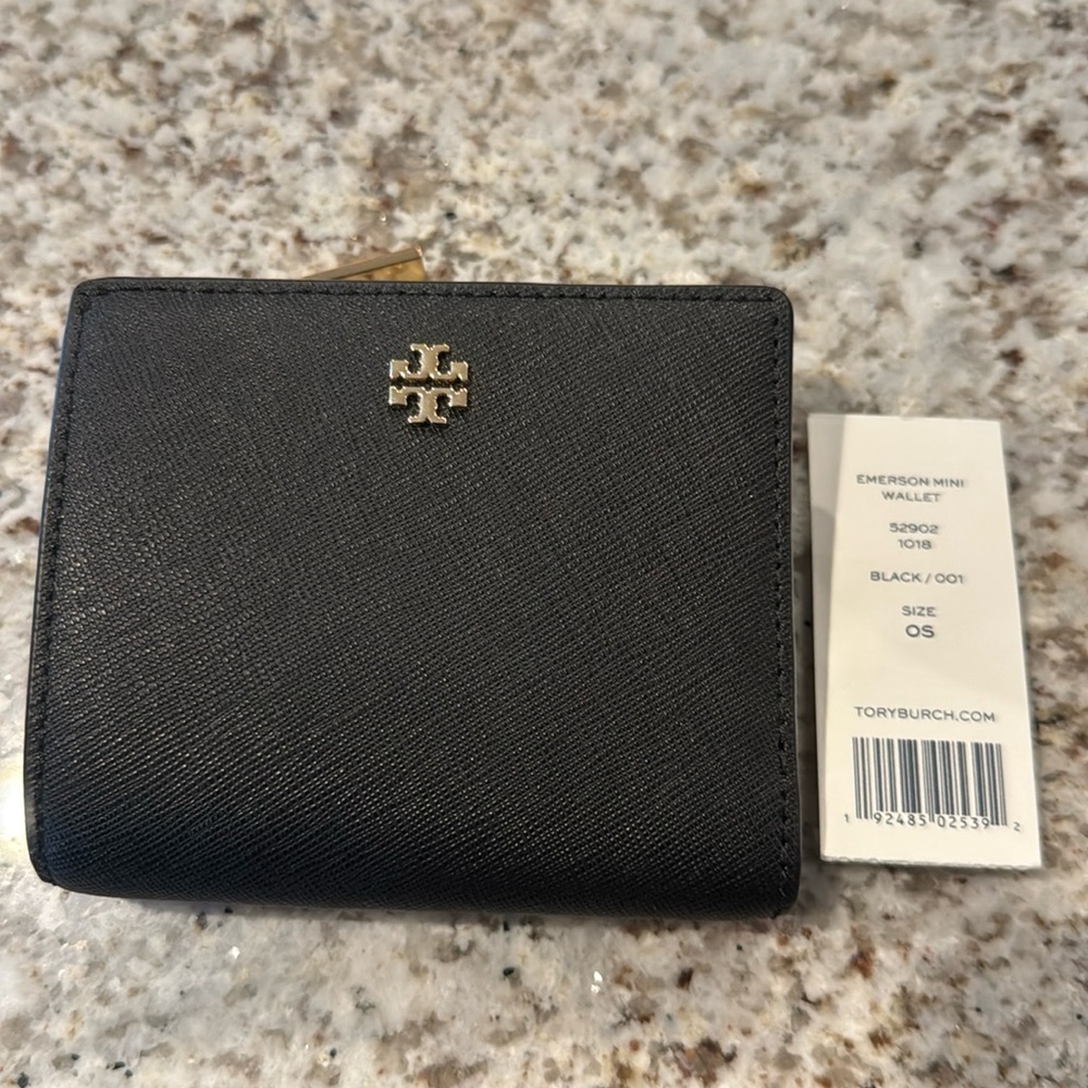 Tory Burch Emerson Mini Wallet in Black